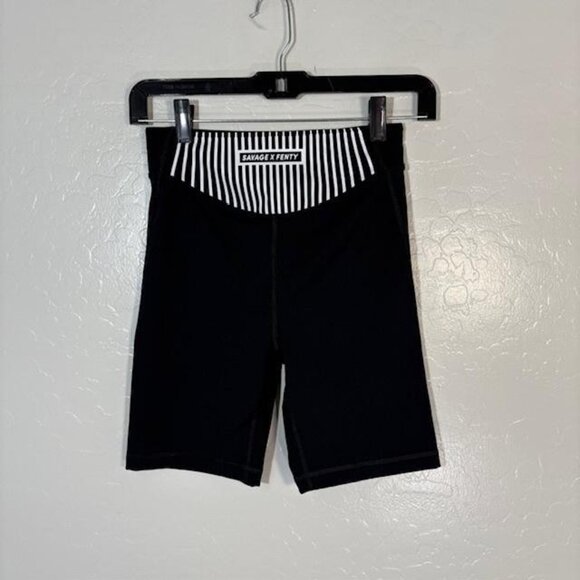Savage X Fenty Sport Bike Shorts Womens Small Black Athletic High Rise Stretch - Picture 1 of 8